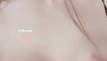 艾妮呦土豪私拍福利在哪里在线播放？这一部私拍定制视频中，艾妮呦穿着黑丝，很是诱人