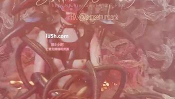 爆机少女喵小吉cos Tori Zero花絮福利视频，粉嫩春光外泄