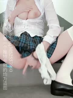 TuzaiBaby-楼道露出自嗨