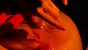 网红女神kbamspbam onlyfans自拍福利，昏暗环境下的春光