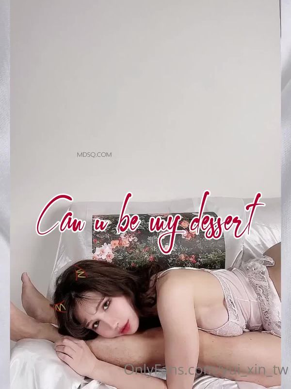 百万粉网红@辛尤里 OnlyFans尺度私拍合集 (1)自拍