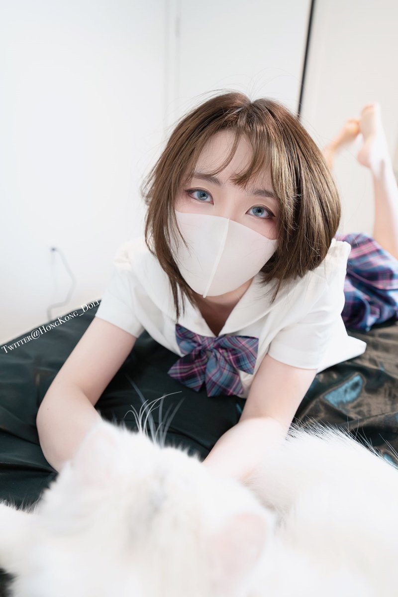 玩偶姐姐-HongKongDoll-情迷制服骚学妹 白虎制服学妹