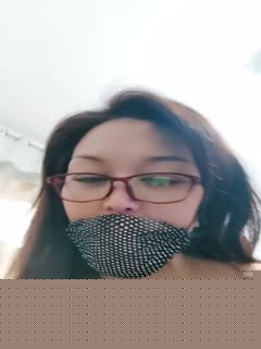 公公草媳妇露脸啪啪大秀，中年人的性爱口交大鸡巴，吃骚奶子听指挥，无套爆草骚穴，骚逼淫水还挺多不要错过第01集