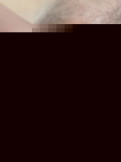 近距离来看玩弄小骚妇的性感逼逼，道具抽插尿道展示给骚逼干尿，掰开逼逼看粉穴特写展示，无套抽插浪叫呻吟第03集