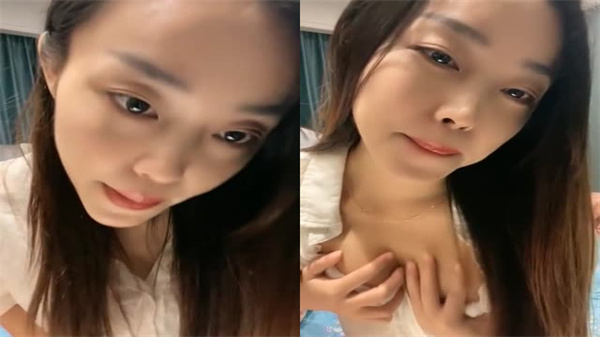 成都美女疫情失业下海直播尺度越来越大了这个月才开始直播的新人露点的时候遮遮掩掩.