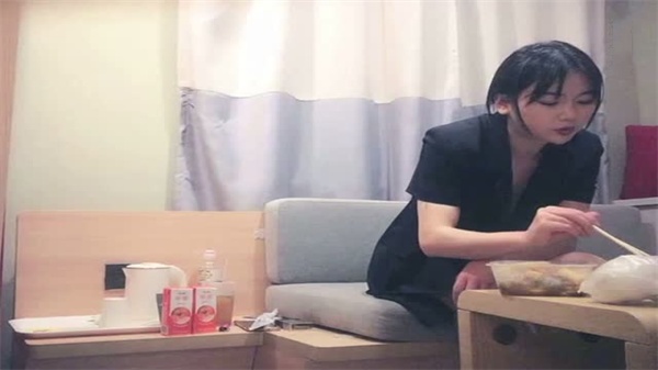 平台第一巨屌91沈先生苗条身材漂亮校花级