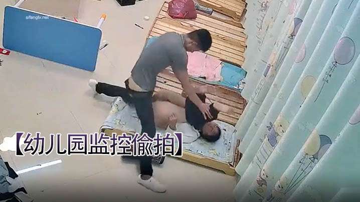 [偷拍] 幼儿园渣男狂干清纯幼教小老师